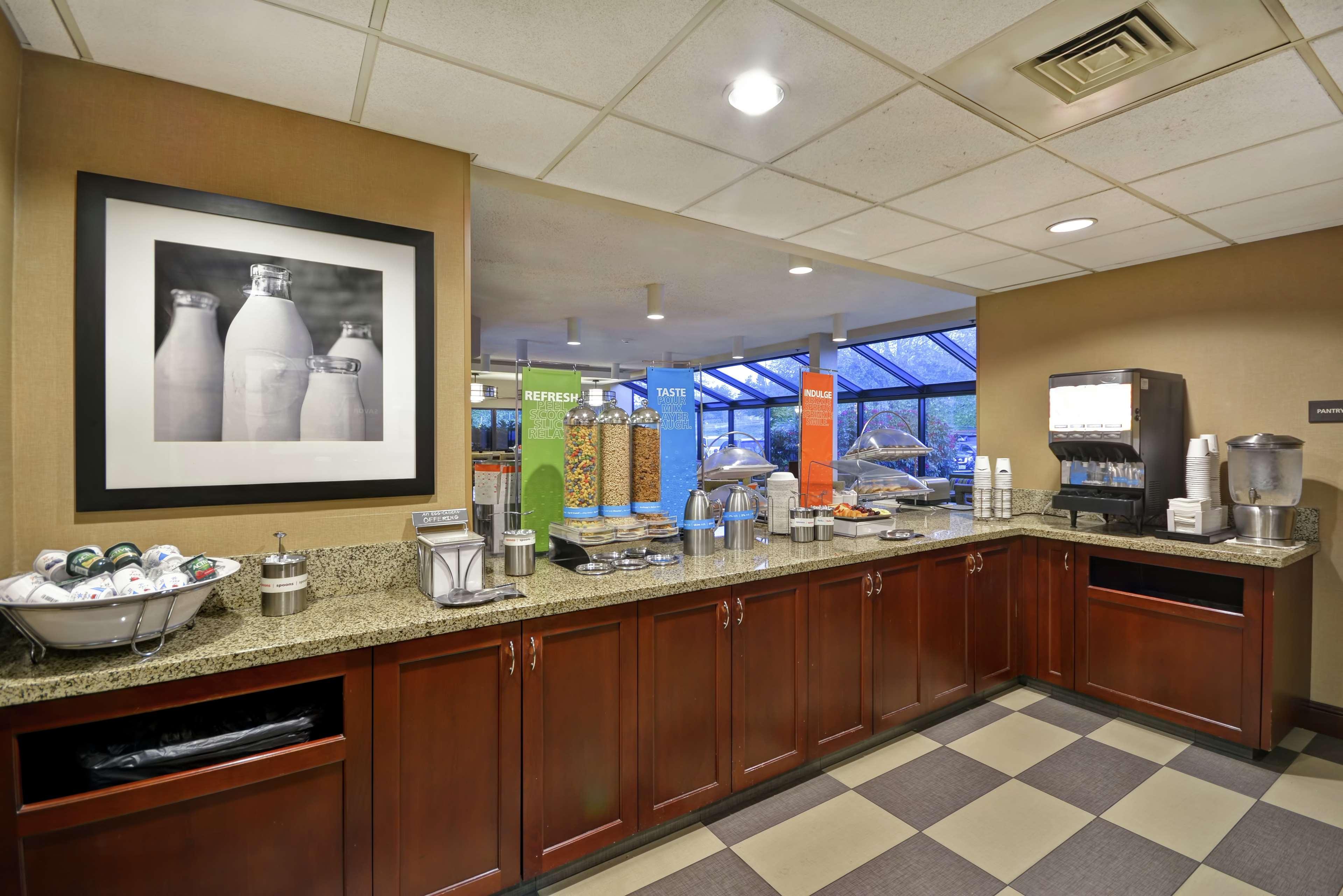 Hampton Inn Seattle/Southcenter Тукуила Екстериор снимка